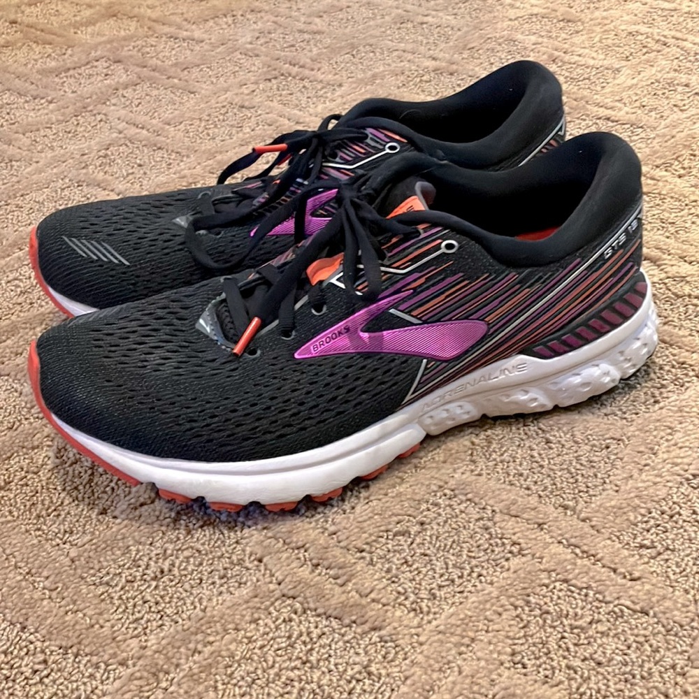 Brooks Adrenaline 19